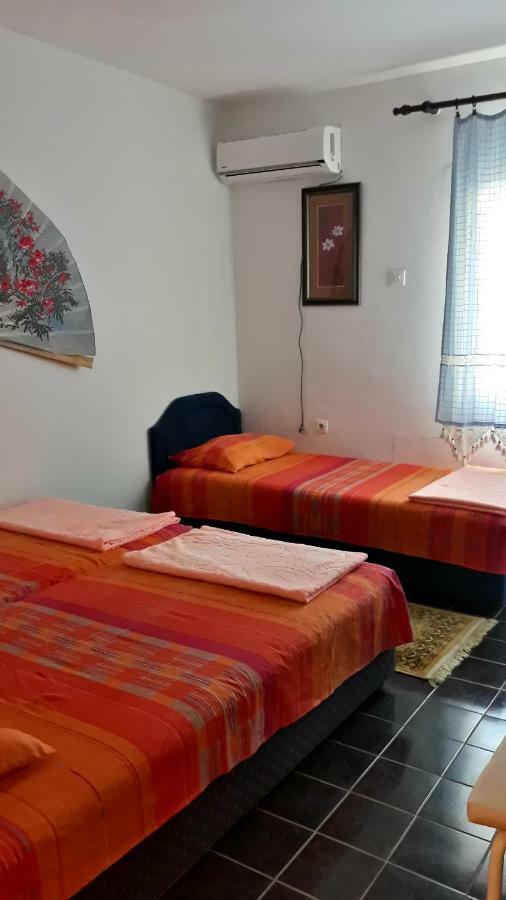 Apartman Tatjana Сутоморе Екстериор снимка